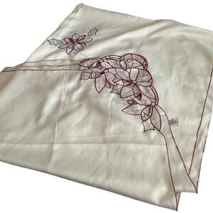 JCP Home White/Red/Green Decorative Christmas Holiday Embroidery Table Cover